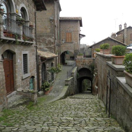 Apartamento Antica Dimora Barbarano Romano Exterior foto