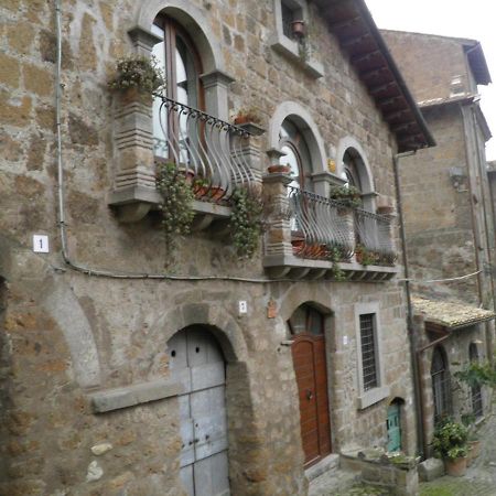 Apartamento Antica Dimora Barbarano Romano Exterior foto